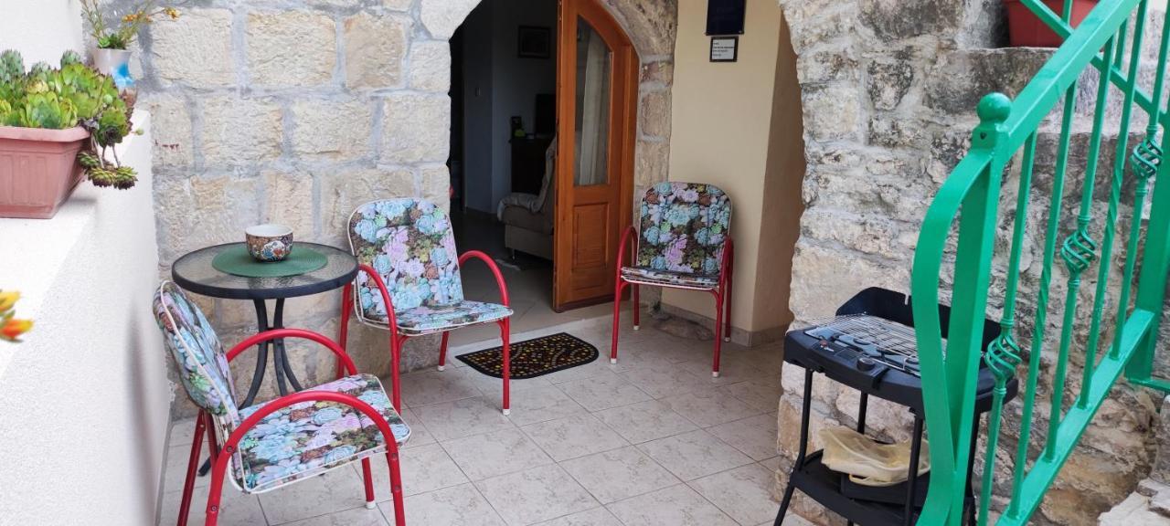 Apartment Old Stone House Lokva Rogoznica Dış mekan fotoğraf