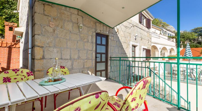 Apartment Old Stone House Lokva Rogoznica Oda fotoğraf